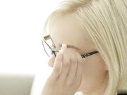 成熟性感白嫩美女就是骚啊 在闺蜜家里看到她大鸡巴弟弟立马发情主动进入房间