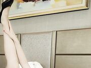 极品换妻NTR_绿帽淫妻：找了一个单男与小娇妻酒店内大玩3P，内射后我来刷锅！2023年的3P完整版