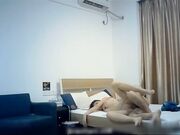 酒店狂操178CM长腿巨乳黑丝95后美女大学生 换了多个姿势才操到高潮