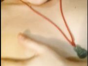 把自己未洗的袜子吞到嘴里了舔舔自己的淫水