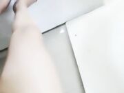 风骚少妇网吧勾引打游戏的小哥 到网吧厕所激情啪啪好刺激