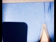 哄骗妹妹闺蜜出来逛街买衣服_商场里大庭广众下就扣逼接着带回酒店穿上制服调教