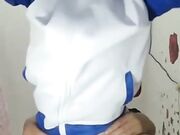 非常骚的小甜甜家中大淫战 性爱指导如何破处为了钱的风骚学妹 露脸后入爆草