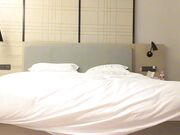 高颜值甜甜少女，温柔邻家姐姐型，穿着像小仙女