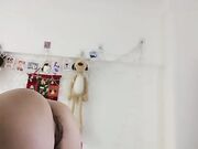 受不了了 快操我 清纯脸女友小白 遭男友振蛋玩逼 痒的不行哀求男友进来操逼止痒