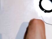 对白刺激的真实母子乱伦瘦小枯干的儿子打桩机爆插黑丝妈妈的骚穴