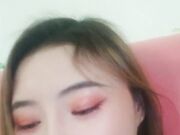 高颜值苗条妹子开房双人啪啪 浴缸洗澡口交上位骑乘大力抽插无毛逼逼