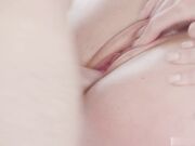 今天早餐真好吃餐桌底下吃鸡鸡