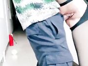 黑丝高跟轻熟女少妇全程露脸勾搭上门维修的电工大哥 让大哥抠逼揉奶69口交大鸡巴