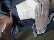 老师乱交一个年轻的学生 让精液在她的脸上用骚逼换一个好成绩