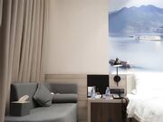 舌吻摸奶调情洗完澡后入骑乘猛操，性感大屁股上下套弄