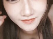 第一次约的时候就让我领略到熟女的魅力很会诱惑人先是语言挑逗再试身体挑逗