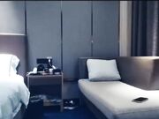 高颜值蓝衣妹子 扣逼舔弄口交沙发上后入大力猛操