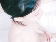 骚劲十足的小少妇露脸被大哥狠狠的蹂躏 温柔的舔弄大鸡巴 激情上位后入抽插