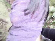 原始森林里足交小姨子被后入爆操抱起来狂插内射骚逼