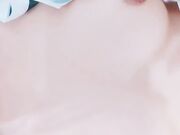 奶牛情趣套装 眼镜少女扎起双马尾 超嫩小穴水好多 后入插穴往上视角