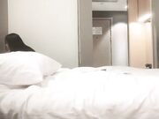 这么漂亮的妹子 穿上黑丝干 狠狠地抽插还不够 还要掐脖子