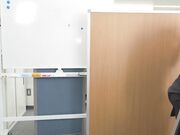 威严的巨乳女上司被下属调教成顺从的M1