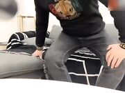 新晋老哥约妹妹 沙发骑在身上摸摸搞搞 埋头吃吊 骑乘位暴插骚穴