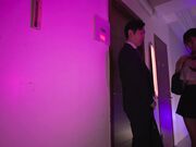 沉默寡言的乖巧学生竟以真空水手服诱惑1