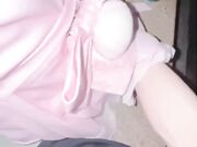 真实乱伦原创接妹妹放学 在学校大门口的石凳上扒光开操 内射