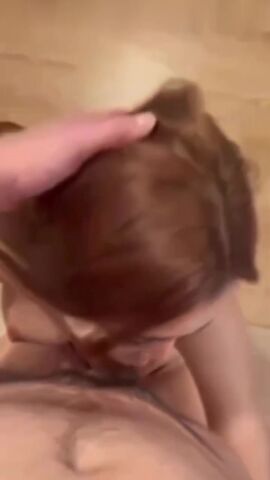 网曝 重金拿下极品大胸按摩女 口活好技术棒 服务很到位
