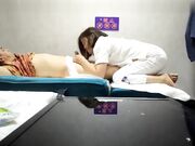 会所偷拍城中村养生馆老板娘勾引来店里按摩客人被偷拍
