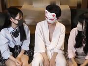 青春制服下的火辣诱惑 两个清纯少女在酒店被操到高潮连连 娇喘与哭腔交织