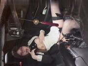富二代带着女仆婊子出来炸街无人街头小巷车震嗷叫