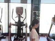 广州绿帽国男贡献自己做英语老师的老婆给白人