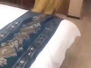真实勾搭兄弟老婆 你不要拍了 被我老公看见就完了