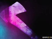 He Came At Night Part 1 夜晚寻求邻居夫妻帮助的熟女