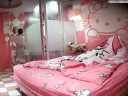 清纯美少女与男友开房打炮