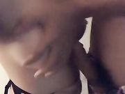 大奶网红和炮友在楼梯间打炮