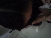 男厕的呻吟与炮友男厕偷情野战