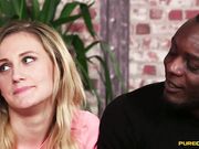 阳光下拉丁女郎激战美国猛男