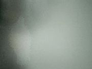 女厕尾随妹子进女厕偷窥玩手机的高跟妹子