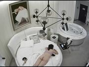 挑逗一番直接扒掉内裤强势插入