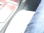 中午开车接漂亮小情人下班