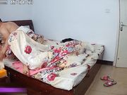 中年夫妻大白天在家过性生活