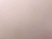 短发美乳少妇搞得男的干不动二