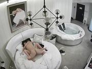 酒店偷拍情侣由床上干到浴缸