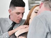 享受两根鸡巴的黑丝熟女