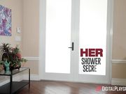 美人妻淋浴时的秘密