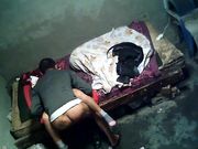 大叔嫖妓结果不够硬想要舔逼被拒