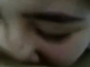 妹子被男友用手抠出水草到逼红了