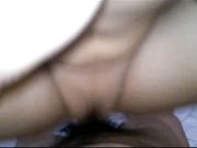 趁着宿舍没人在下铺啪啪自拍女友