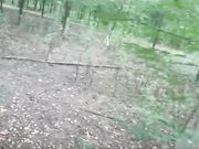 农村老大爷与留守熟女到树林里野战