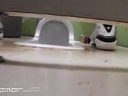 高校女卫偷拍学生妹方便好多漂亮美眉