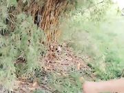 剧情演绎淫荡美女艺校生马上毕业了大街上被导演相中到公园试戏